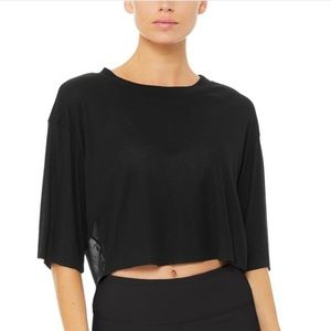 Alo Yoga Abyss Top in Black